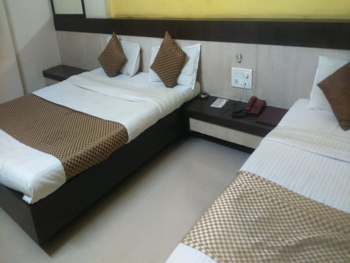 Hotel Shri Krishna Shirdi Eksteriør bilde